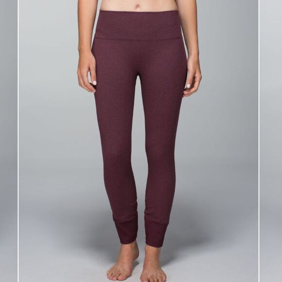 Lululemon Ebb To Street Pant
Heathered Bordeaux Drama leggings - Picture 1 of 7